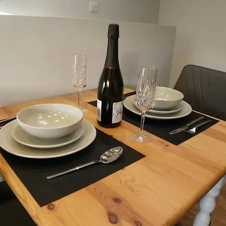 Cosy Shay Bank W/ Kingbed - Near Skipton. Cowling