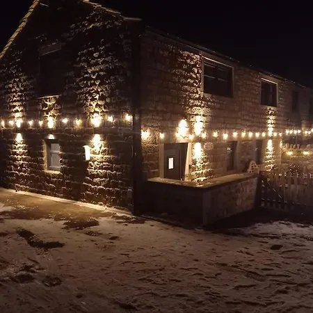 Cosy Shay Bank W/ Kingbed - Near Skipton. Feriehus Cowling