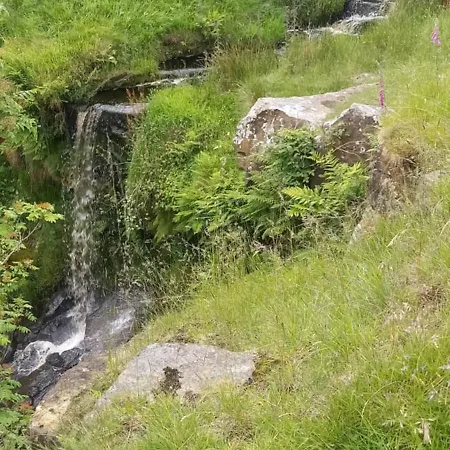 Cosy Shay Bank W/ Kingbed - Near Skipton. * Cowling