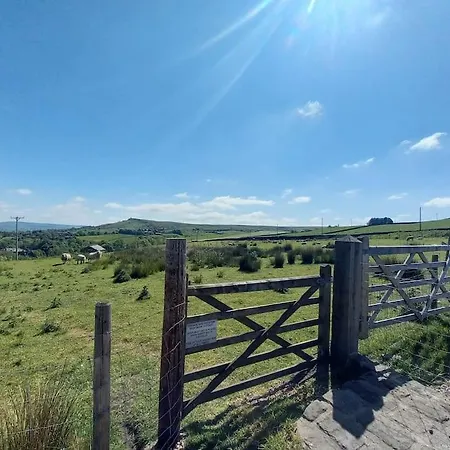 Cosy Shay Bank W/ Kingbed - Near Skipton. * Cowling